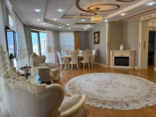 Satılır 6 otaqlı 36 m2 yeni tikili 8 Noyabr m.