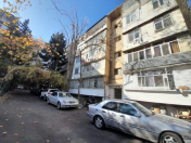 Satılır 3 otaqlı 100 m2 köhnə tikili ABŞ səfirliyi