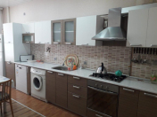 Satılır 3 otaqlı 130 m2 yeni tikili 9 mkr