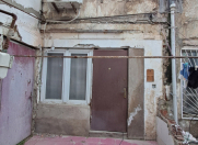 Satılır 1 otaqlı 28 m2 həyət evi Nizami m.