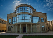 Satılır 8 otaqlı 600 m2 villa Badamdar