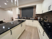 Satılır 4 otaqlı 180 m2 villa Nardaran