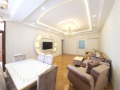 İcarəyə verilir 3 otaqlı 150 m2 köhnə tikili AMAY