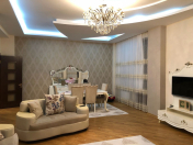 İcarəyə verilir 3 otaqlı 180 m2 yeni tikili Nizami m.