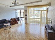 Satılır 3 otaqlı 140 m2 yeni tikili 28 May m.