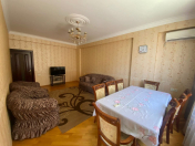 İcarəyə verilir 3 otaqlı 105 m2 yeni tikili 8 Noyabr m.