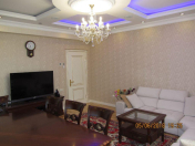 Satılır 4 otaqlı 165 m2 yeni tikili Nəriman Nərimanov m.