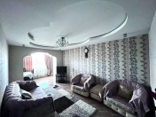 Satılır 3 otaqlı 75 m2 köhnə tikili 8 km