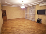 Satılır 3 otaqlı 130 m2 yeni tikili Nəriman Nərimanov m.