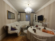 Satılır 3 otaqlı 80 m2 köhnə tikili Nizami m.