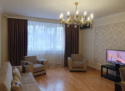 İcarəyə verilir 3 otaqlı 90 m2 köhnə tikili İnşaatçılar m.