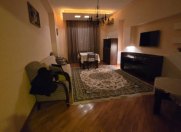 İcarəyə verilir 2 otaqlı 95 m2 yeni tikili 28 May m.