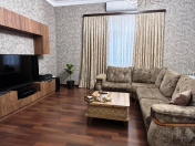 Satılır 5 otaqlı 110 m2 köhnə tikili Bakıxanov