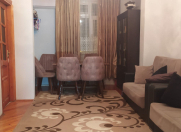 Satılır 2 otaqlı 50 m2 köhnə tikili Memar Əcəmi m.