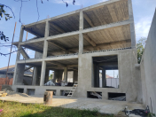 Satılır 5 otaqlı 1020 m2 obyekt Quba