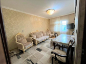 Satılır 4 otaqlı 110 m2 köhnə tikili İnşaatçılar m.