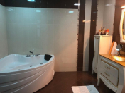 Satılır 5 otaqlı 202 m2 yeni tikili Elmlər Akademiyası m.