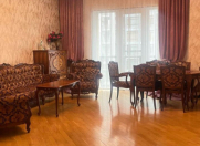 Satılır 4 otaqlı 175 m2 yeni tikili 28 May m.