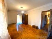 Satılır 2 otaqlı 70 m2 köhnə tikili Neftçilər m.