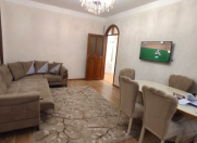 Satılır 3 otaqlı 90 m2 yeni tikili 28 May m.