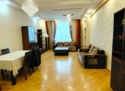 Satılır 3 otaqlı 130 m2 yeni tikili Nizami m.