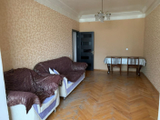 Satılır 3 otaqlı 75 m2 köhnə tikili 8 km