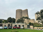 Satılır 3 otaqlı 100 m2 köhnə tikili İçəri Şəhər m.