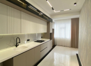 Satılır 3 otaqlı 117 m2 yeni tikili Gənclik m.