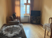 Satılır 3 otaqlı 82 m2 köhnə tikili Həzi Aslanov m.