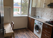 İcarəyə verilir 2 otaqlı 50 m2 köhnə tikili Nizami kinoteatrı