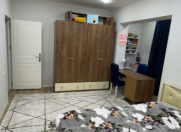 Satılır 2 otaqlı 60 m2 köhnə tikili Xalqlar Dostluğu m.