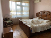 Satılır 3 otaqlı 70 m2 köhnə tikili 8 km