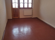 İcarəyə verilir 3 otaqlı 50 m2 köhnə tikili Sumqayıt