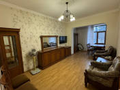 İcarəyə verilir 2 otaqlı 60 m2 köhnə tikili Gənclik m.