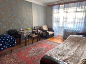 Satılır 3 otaqlı 70 m2 köhnə tikili Qara Qarayev m.