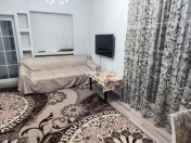 İcarəyə verilir 2 otaqlı 70 m2 köhnə tikili Nizami r.