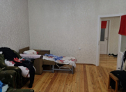 Satılır 3 otaqlı 90 m2 köhnə tikili 2 mkr