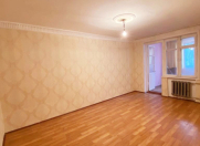 Satılır 3 otaqlı 70 m2 köhnə tikili Qara Qarayev m.