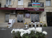 Satılır 1 otaqlı 80 m2 obyekt Şah İsmayıl Xətai m.