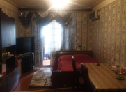 İcarəyə verilir 2 otaqlı 70 m2 köhnə tikili Qara Qarayev m.