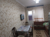 Satılır 4 otaqlı 130 m2 yeni tikili Xalqlar Dostluğu m.