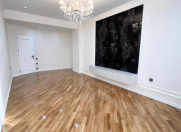 Satılır 3 otaqlı 126 m2 yeni tikili 28 May m.