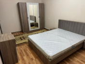 İcarəyə verilir 4 otaqlı 110 m2 köhnə tikili Xalqlar Dostluğu m.