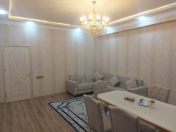 İcarəyə verilir 2 otaqlı 70 m2 yeni tikili 8 Noyabr m.