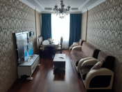 Satılır 3 otaqlı 92 m2 yeni tikili İnşaatçılar m.