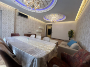 Satılır 3 otaqlı 128 m2 yeni tikili Azadlıq prospekti m.