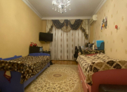 Satılır 2 otaqlı 55 m2 köhnə tikili Xalqlar Dostluğu m.