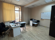 İcarəyə verilir 1 otaqlı 25 m2 ofis 28 May m.