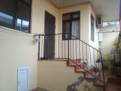 Satılır 3 otaqlı 76 m2 həyət evi Həzi Aslanov m.