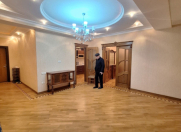 Satılır 4 otaqlı 165 m2 yeni tikili Badamdar